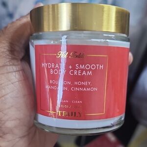 TRULY Hydrate + Smooth Body Cream - Gold and Red
